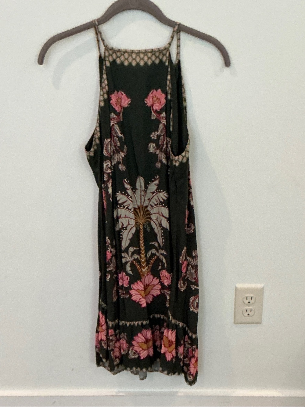 FARM Rio Moss Midi Dress with Pink Floral Palm Motif